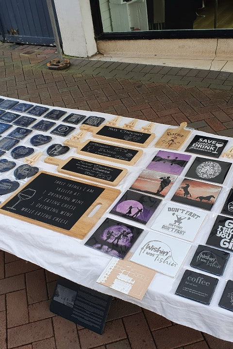 More and more people are using laser engraving machines to earn profits, and this is really a promising business.