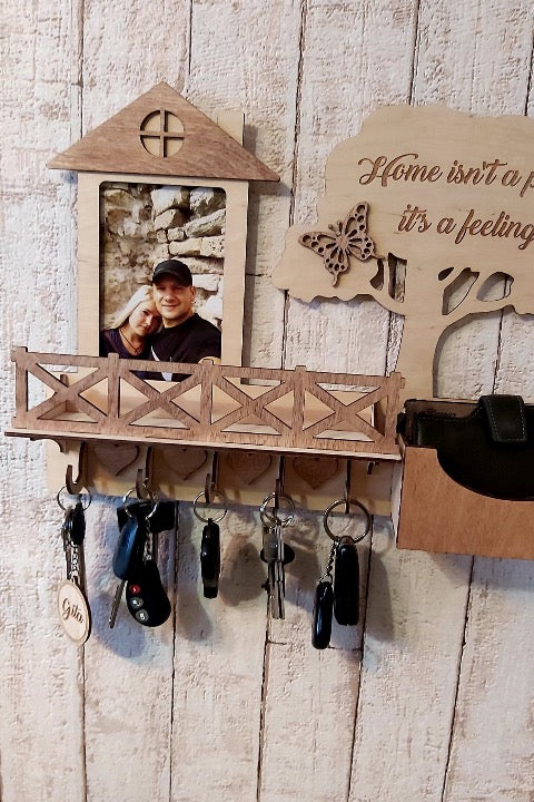 The decorations made with a laser engraving machine are not only practical but also capable of making the family more warm and happy.